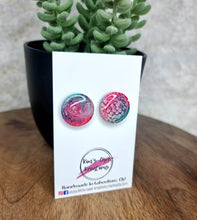 Load image into Gallery viewer, Organic 20mm Studs