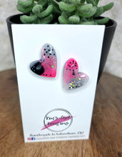 Load image into Gallery viewer, Organic 20mm Heart Studs