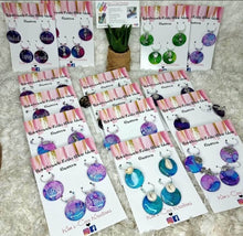 Load image into Gallery viewer, Resin Wine Glass Charms - 4 pack