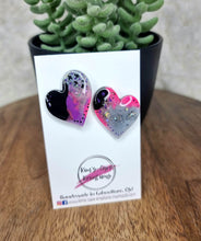 Load image into Gallery viewer, Organic 25mm Heart Studs
