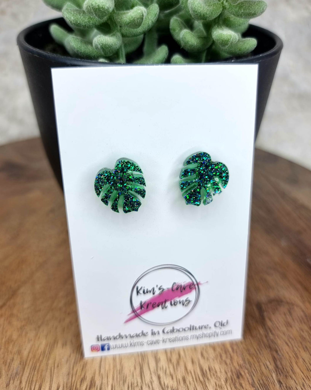 Leaf Resin Studs